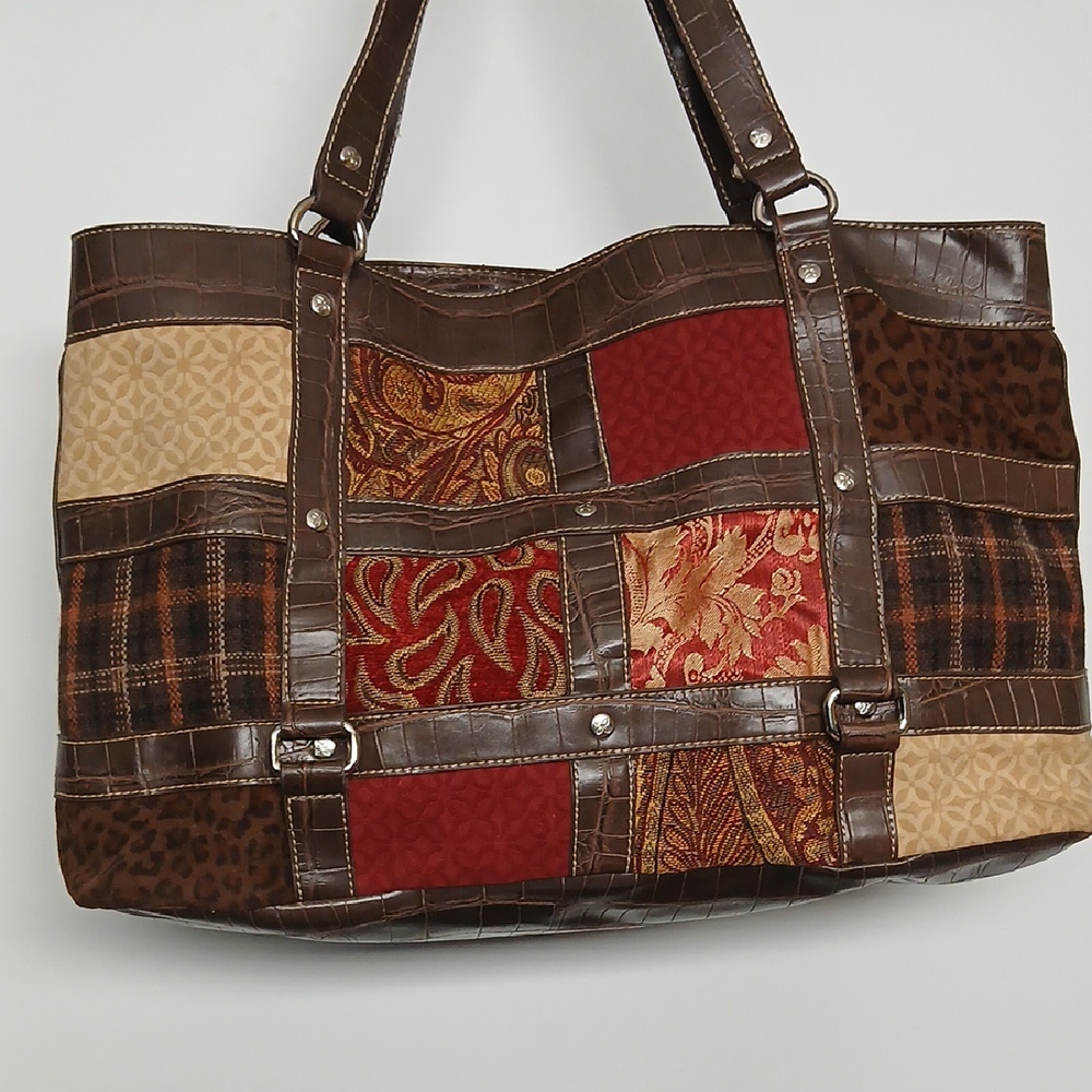Relic Your Style Found Vtg Patchwork Tote Bag with Brown Red Accents